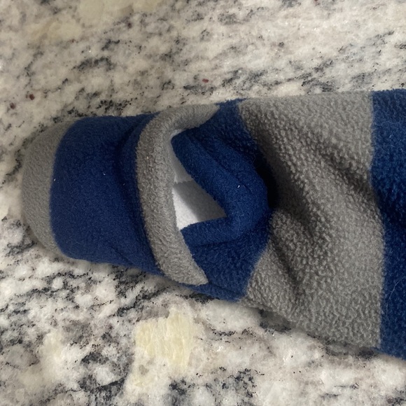 3-6 months Old Navy warm suit - Picture 3 of 7